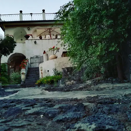 Bed & Breakfast Petralava Etna 3*