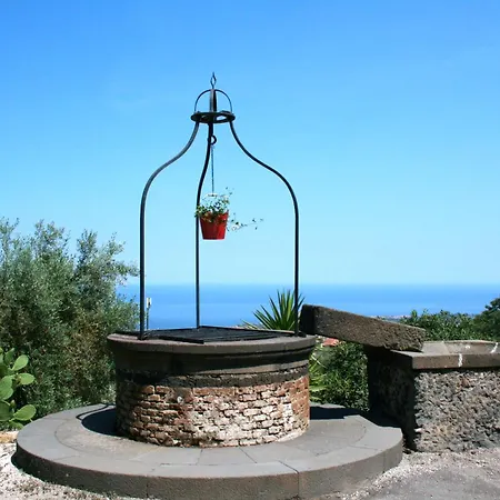 Petralava Etna 3*