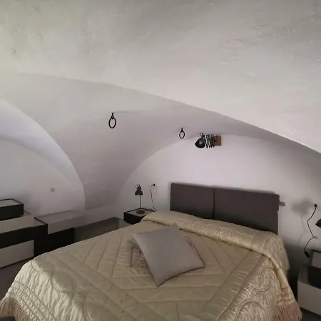 Petralava Etna 3*