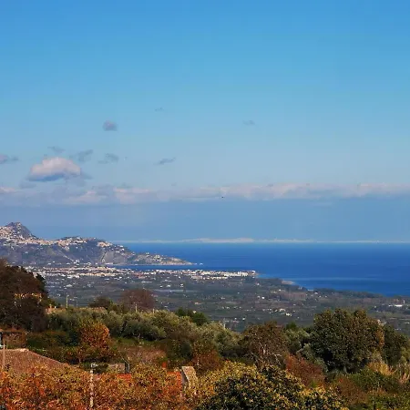 Petralava Etna Bed & Breakfast 3*